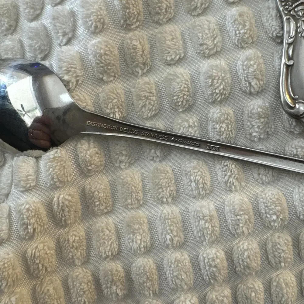 8 Oneida Distinction Deluxe HH Stainless Kennett Square Ice/Iced Tea Spoons Set